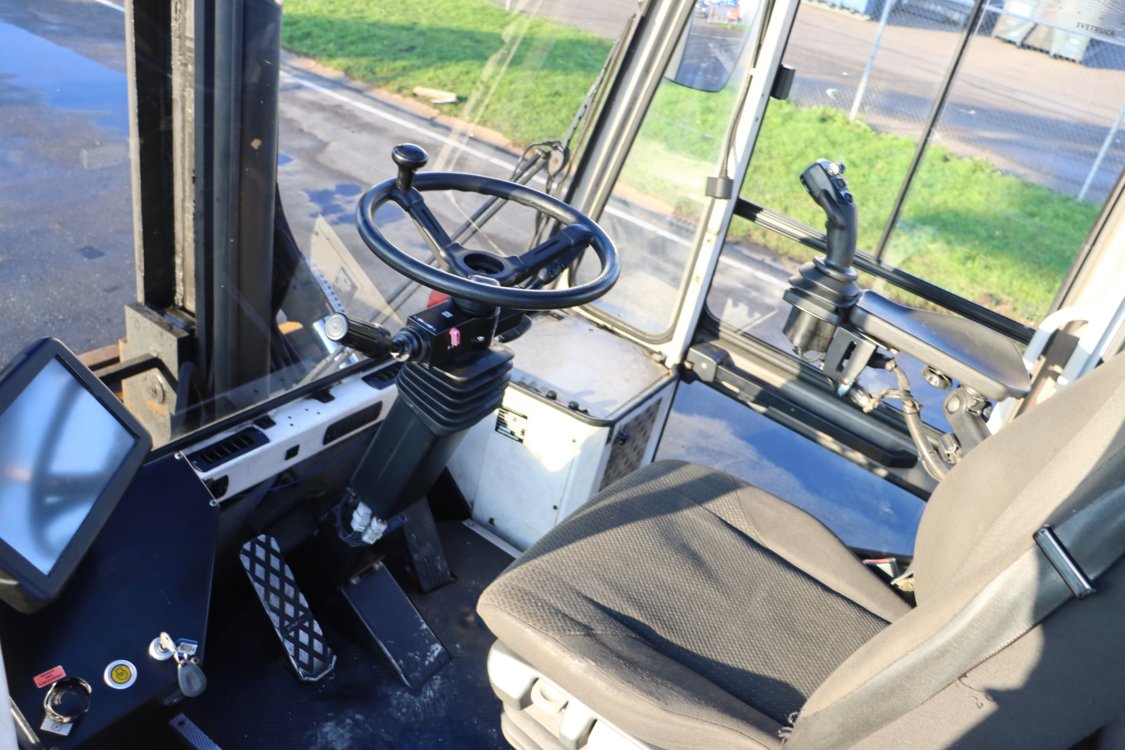 SVE Truck 1560-35 - Ay77 2 - AY77