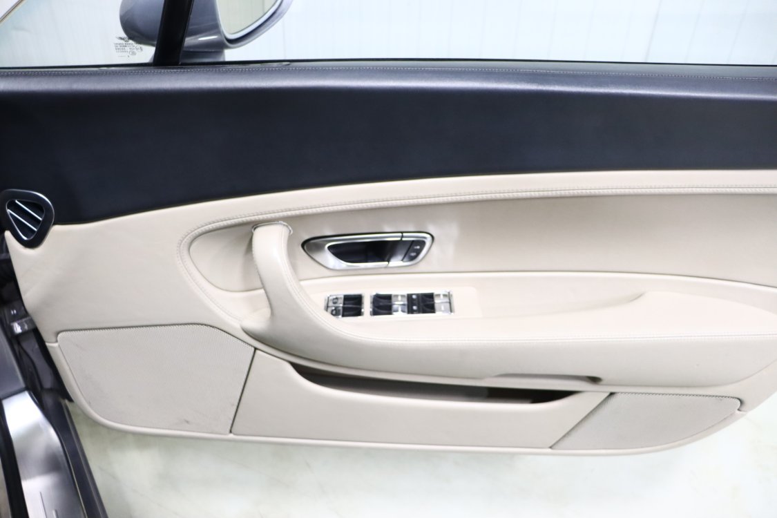 Bentley Continental GT - Bp32 11 - BP32