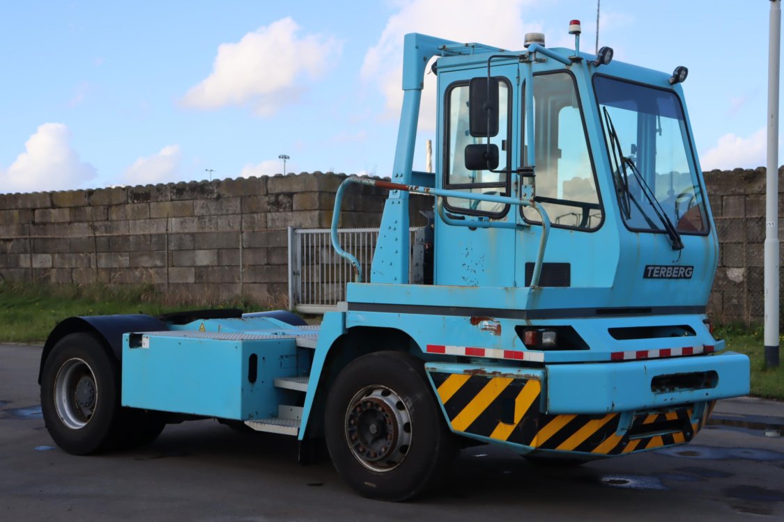 Terberg YT222 - Bq52 1 - BQ52