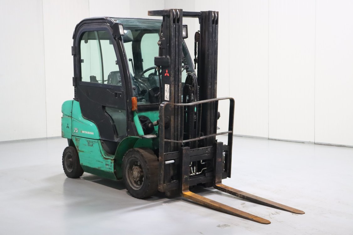 Mitsubishi FD25N - Cb07 1 - CB07