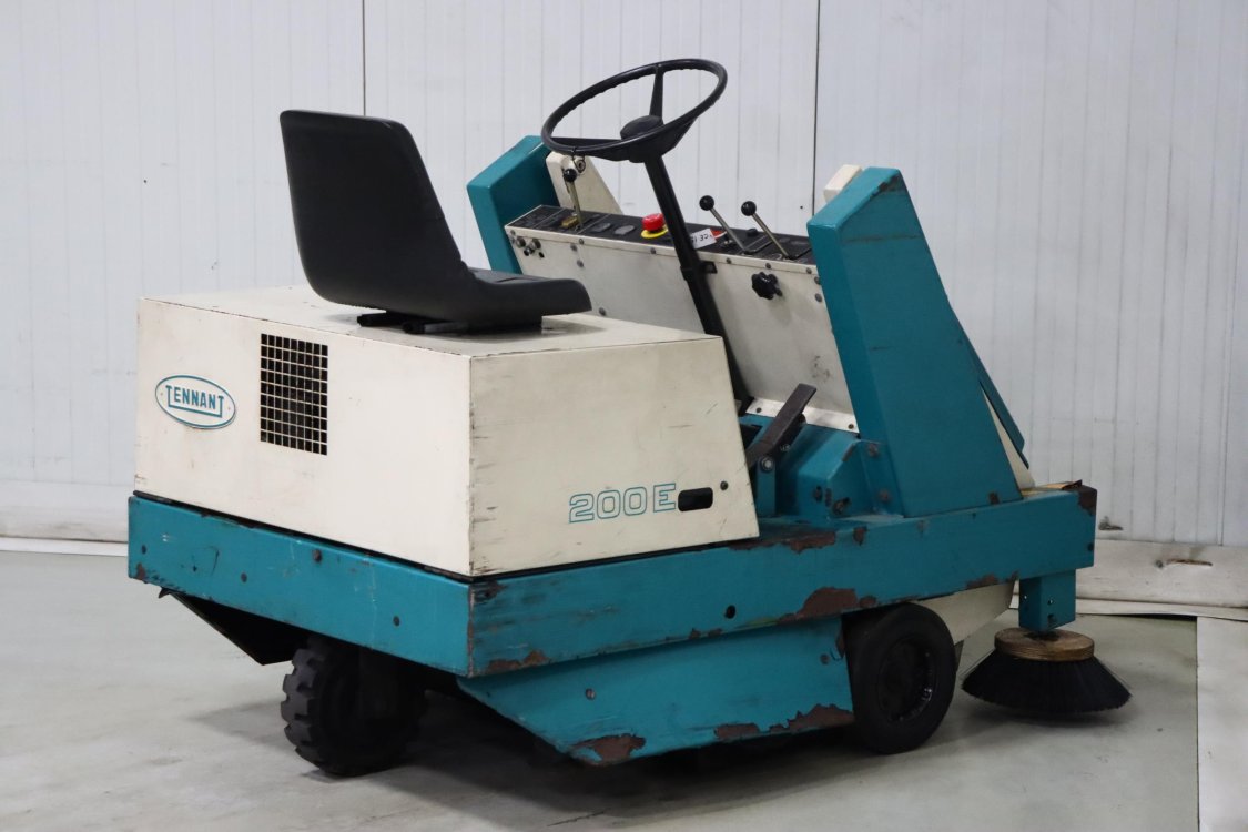 Tennant 200E - Ce15 6 - CE15