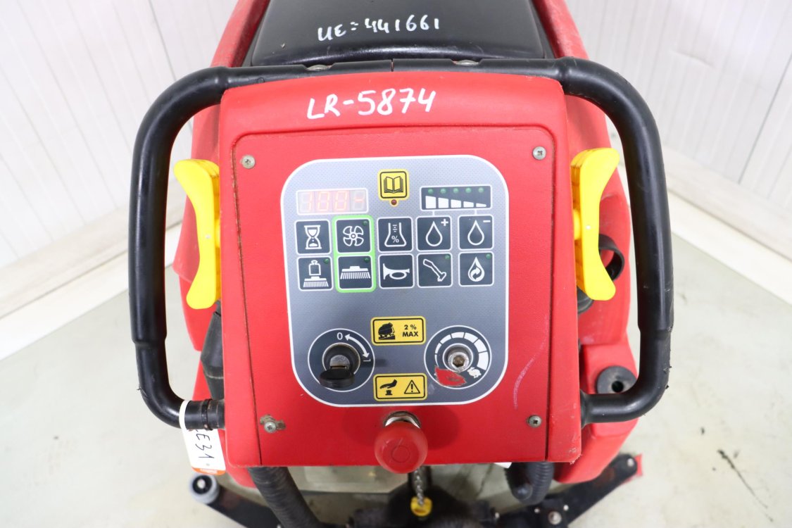 RCM Mega 732 - Ce31 2 - CE31