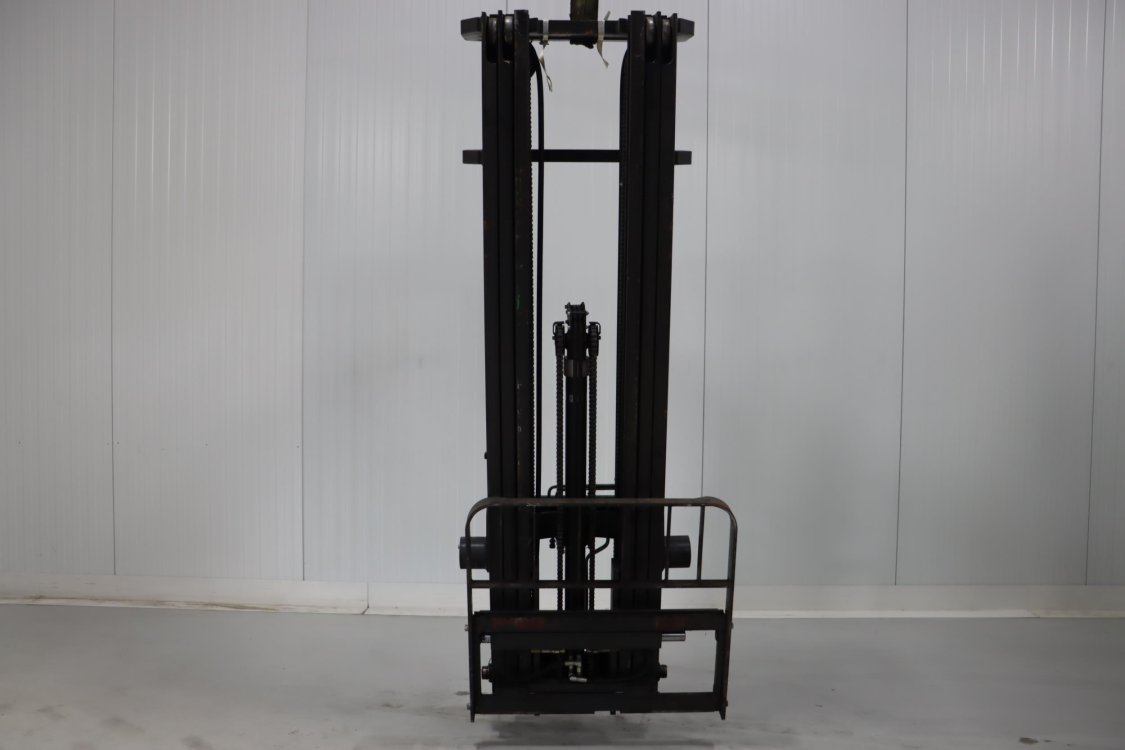 *Unicarriers triplex mast - Cj79 1 - CJ79