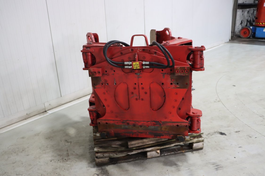 Bolzoni AR-37RJ-15 - Jt79 5 - JT79